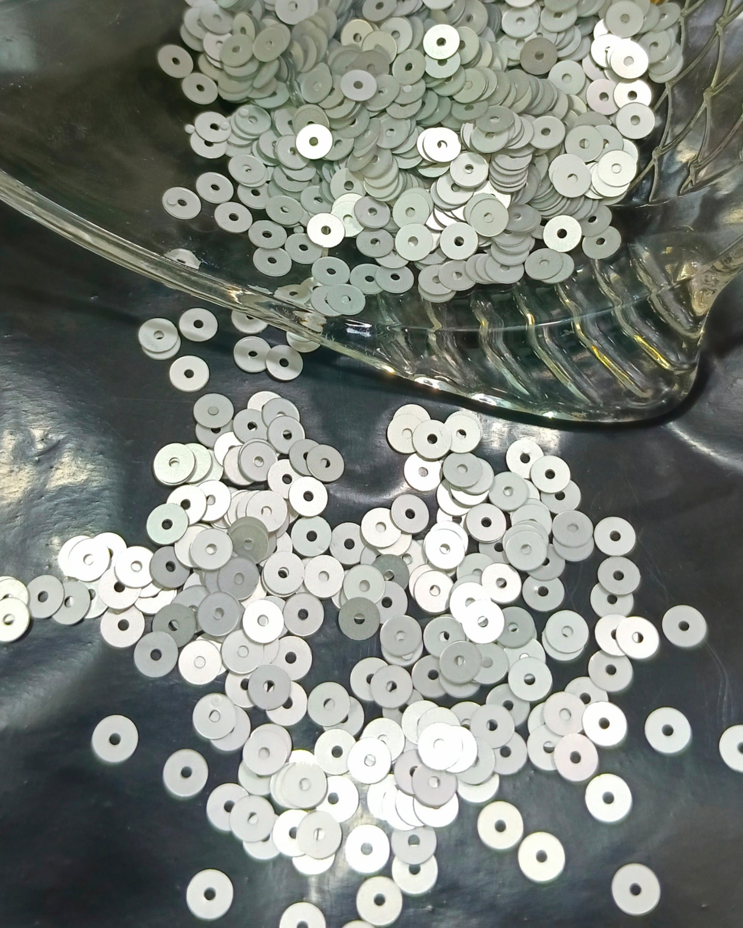 Embellishments Sequins Flat ( Sitaarey ) 4mm